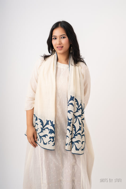 Mul Chikankari Appliqué Stole